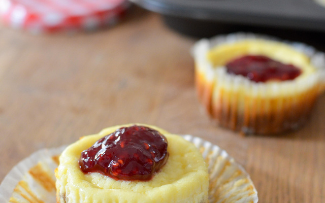 Cheesecakes à la confiture de framboises Bonne Maman