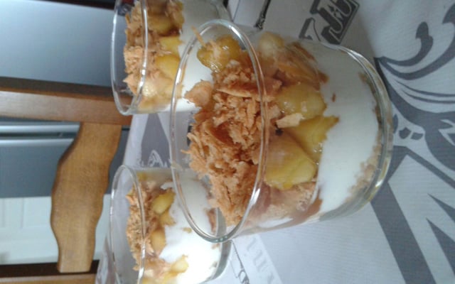 Verrines Pommes caramélisées et fromage blanc