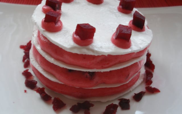 Millefeuille meringué à la betterave