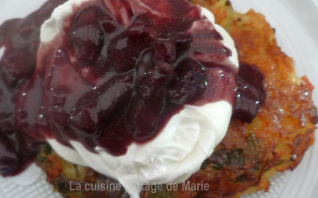 Œuf meurette sur paillasson de pomme de terre