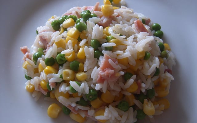 Salade jambon/maïs/petits pois/riz