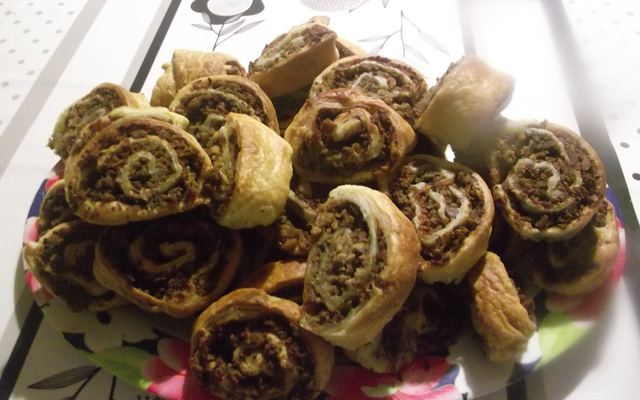 Roulé aux fritons