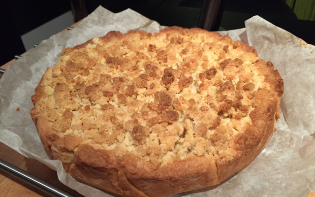Tarte de crumble aux pommes et aux amandes