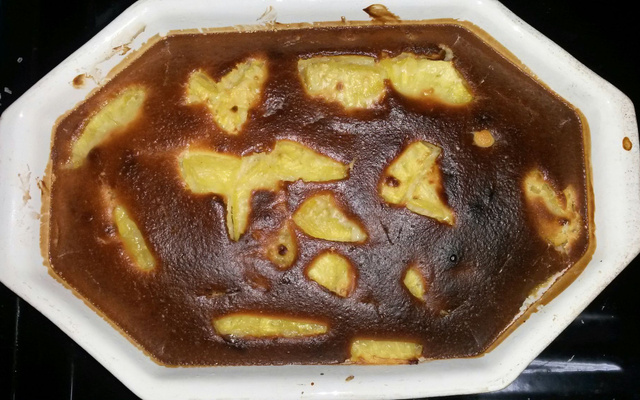Gâteau au yaourt à l'ananas et au caramel