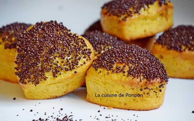 Infiniment orange sous de petites perles de chocolat