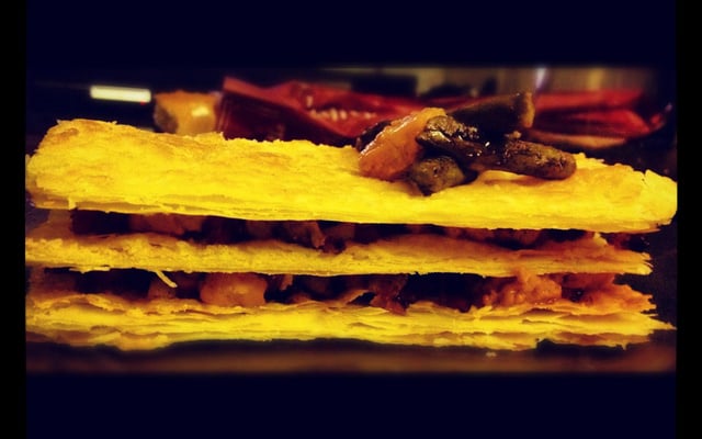 Mille feuilles foie gras confit d'oignon