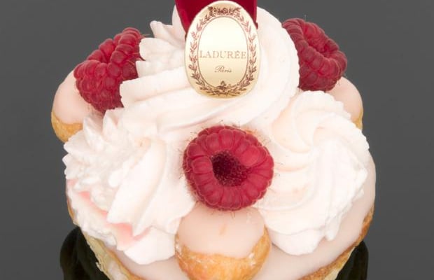 Saint Honoré à la rose et à la framboise