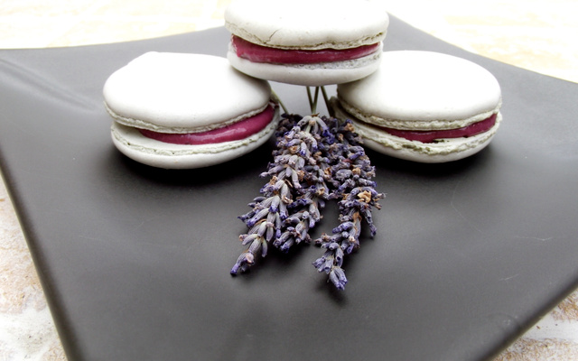 Les macarons sur meringue italienne