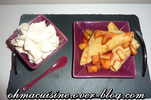 Samossas de crêpe aux pommes caramélisées, chantilly caramel beurre salé