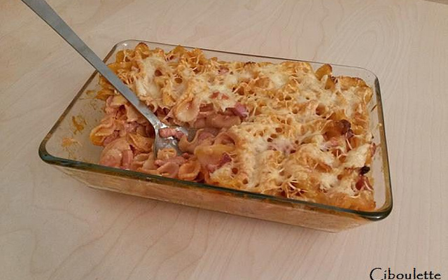 Gratin de pâtes aux lardons & à la mozzarella