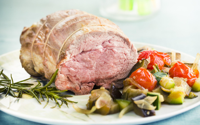 Mini rôti d'agneau et ses légumes du soleil