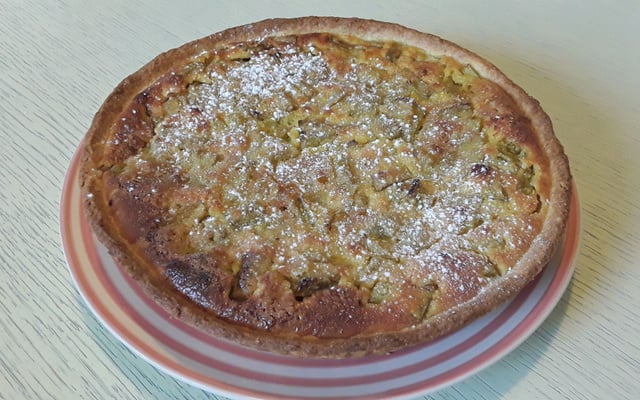 Tarte à la rhubarbe et aux pommes