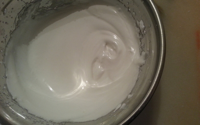 Meringues blanches et moelleuses