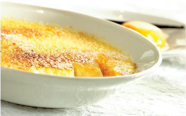 Crème brûlée caramélisée au sucre blanc