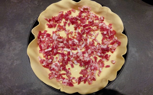 Quiche Lorraine express sur pâte feuilletée
