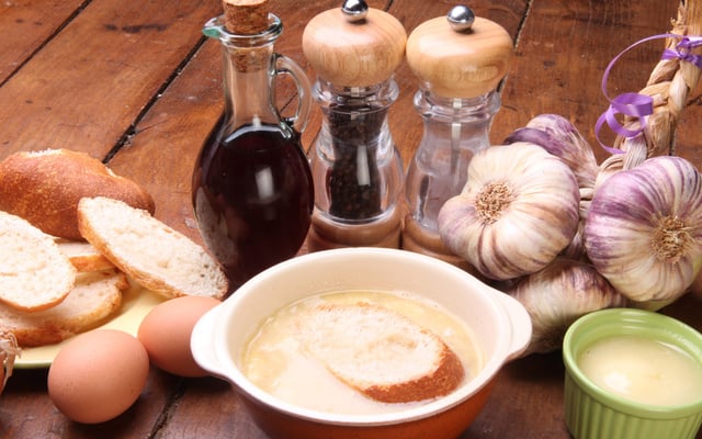 Tourin à l'ail bordelais