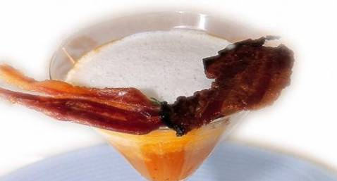 Cappucino andalou à la Fourme d'Ambert et aux lards croustillants
