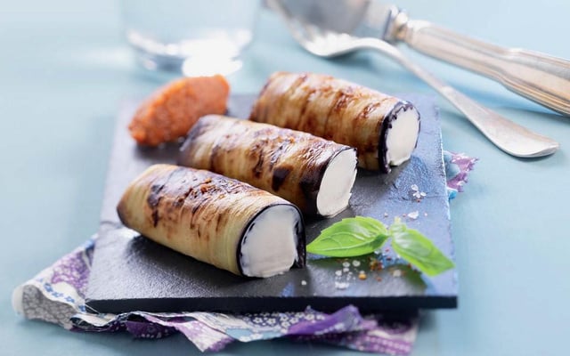 Roulés d'aubergine et confit de tomates
