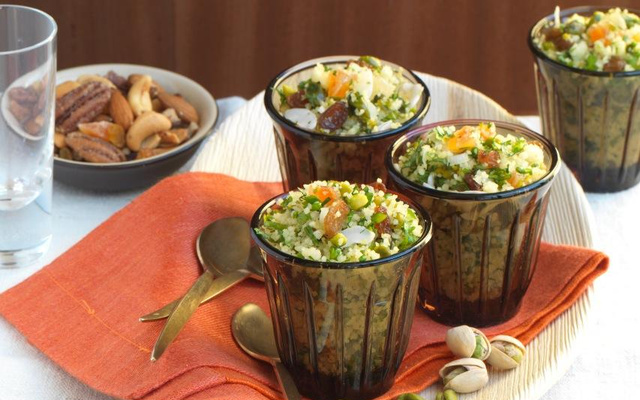 Taboulé aux herbes, fruits secs et pistache