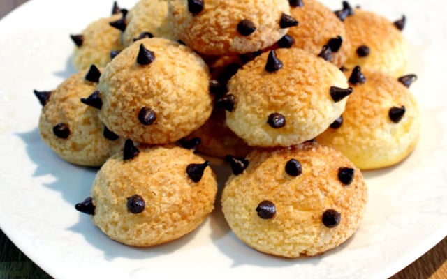 Choux et craquelin aux pépites de chocolat