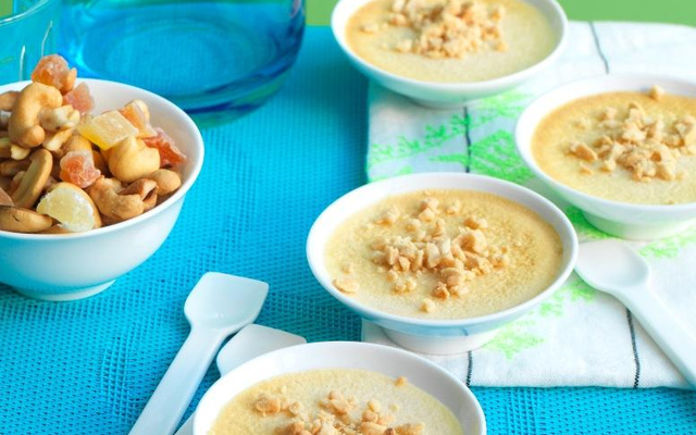 Petites crèmes caramel aux cacahuètes