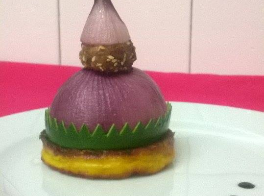 Dôme oignon farci et beignet de petit rond au gingembre