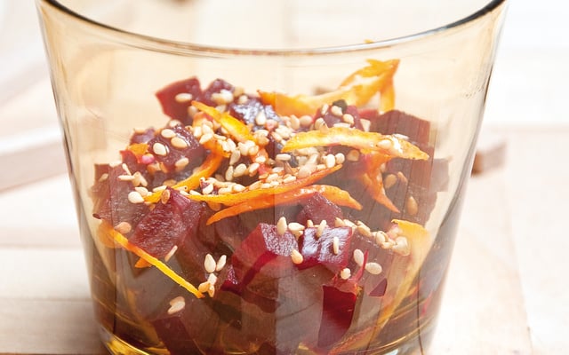 Salade de betterave aux graines de sésames et zestes d'orange