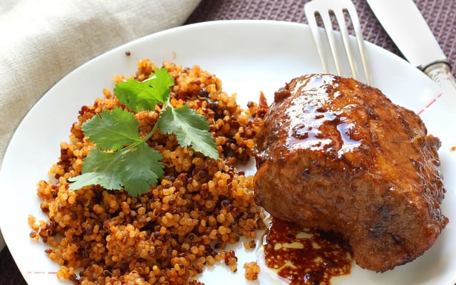 Filet mignon de porc au gingembre, épices et miel au four combiné vapeur