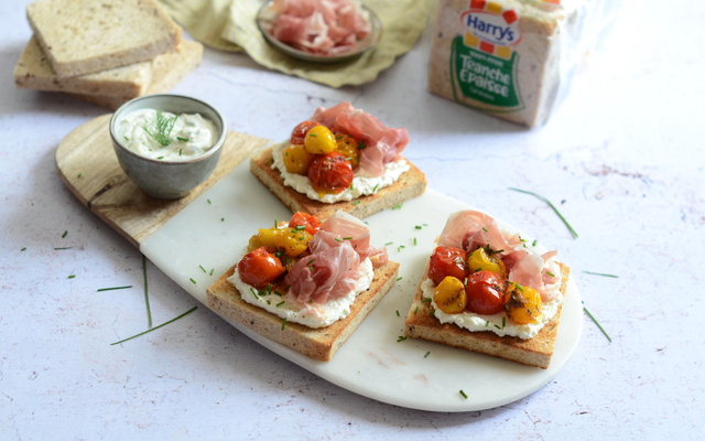 Tartines tomates cerise et feta