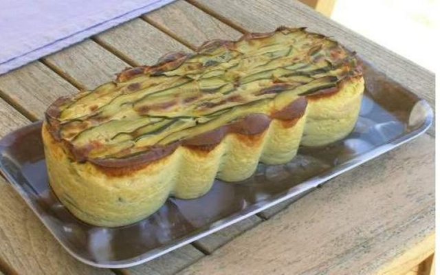 Terrine de courgettes, chèvre frais et saumon fumé