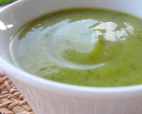 Crème de courgette au lait de coco