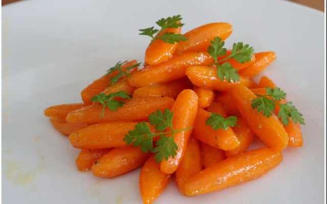 Carottes glacées à la coriandre