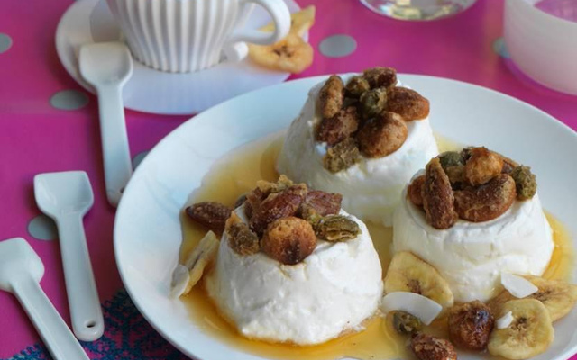 Chouchous de graines salées, faisselle aux fruits secs
