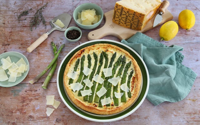 Tarte salée aux asperges vertes et Grana Padano AOP