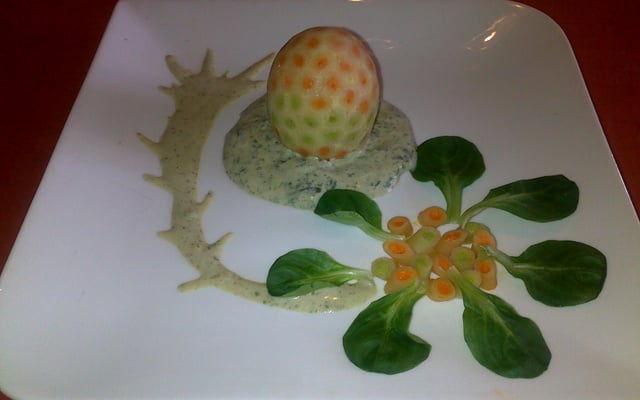 Mousse de foie gras en gelée de pommes vertes et pain de cannelle