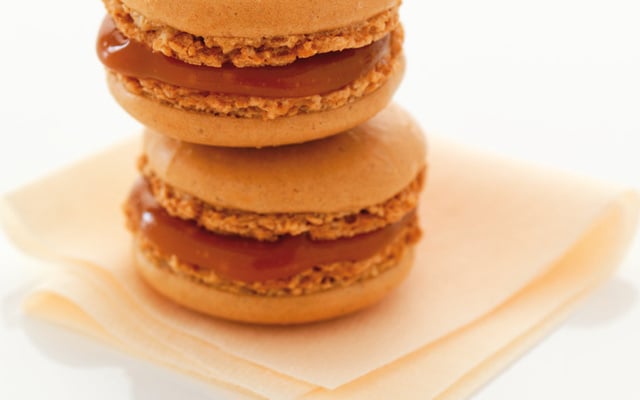 Macaron caramel au beurre aux cristaux de sel de mer Grand Fermage