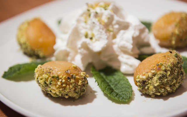 Abricots farcis au foie gras