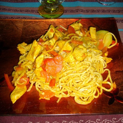 Pâtes au poulet et curry