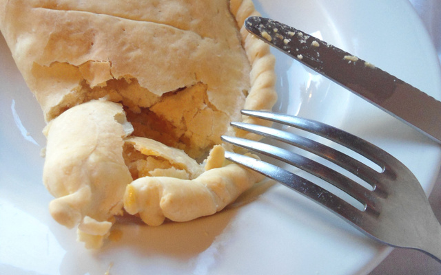Calzone maison tomates / mozzarella / jambon