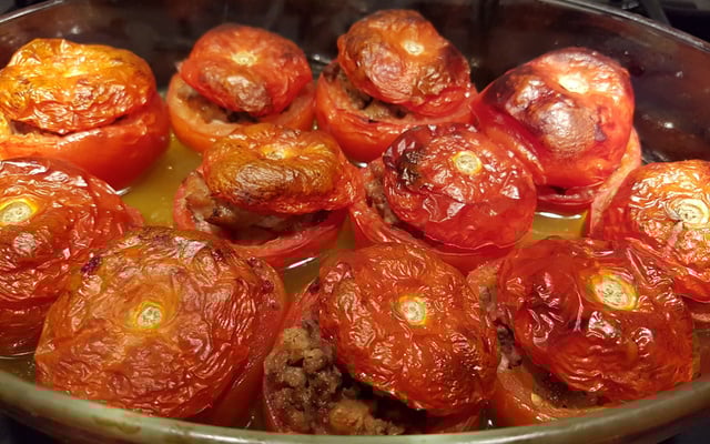 Tomates farcies au Quinoa et Lentilles