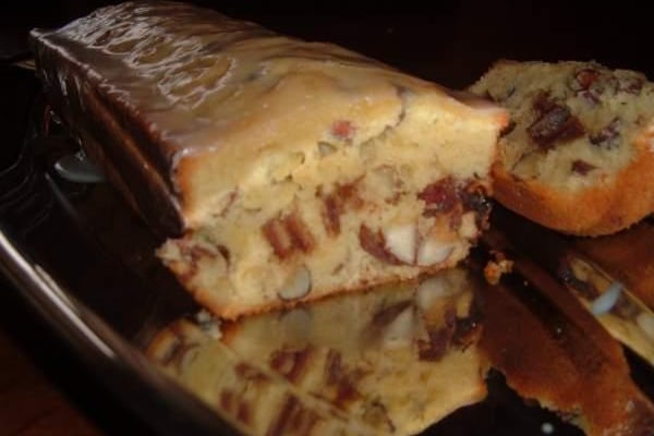 Gâteau aux dattes et fruits secs