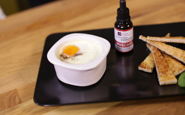 Œuf cocotte aux épinards, Comté et crème de muscade