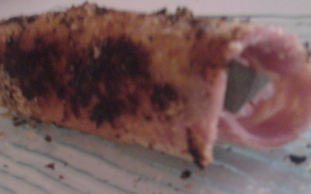 Roulé au jambon pané farci à la brousse