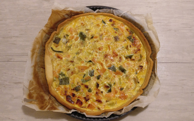 Tarte aux poireaux et au saumon fumé