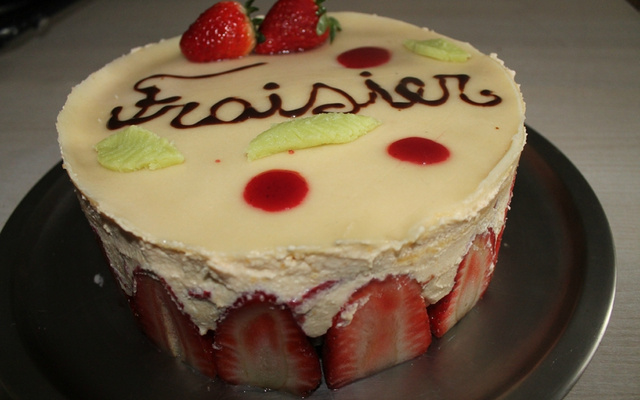 Fraisier maison au kirsch
