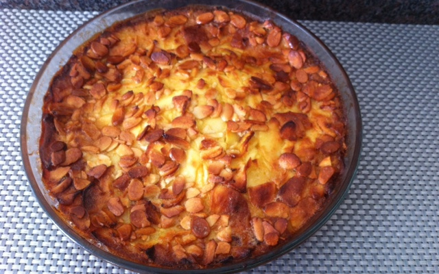Gâteau de pommes au cidre, amandes et sarasin