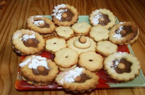Petits sablés au Nutella et confiture de fraise