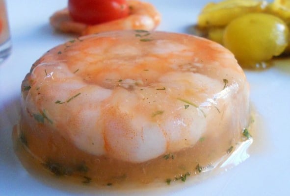Crevettes en gelée de pamplemousse