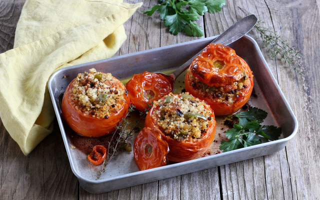 Tomates farcies au Quinoa et Lentilles