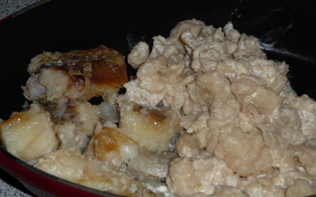 Queues de lotte et son choux fleurs à la crème